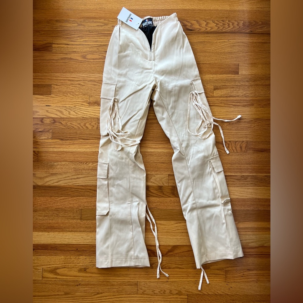 NWT Varenne Cream Cargo Pants